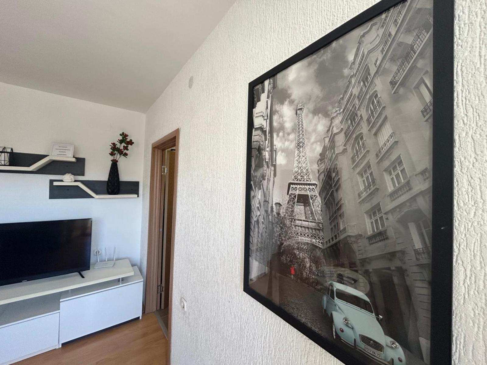 Cinema Vardar Apartment Skopje Esterno foto