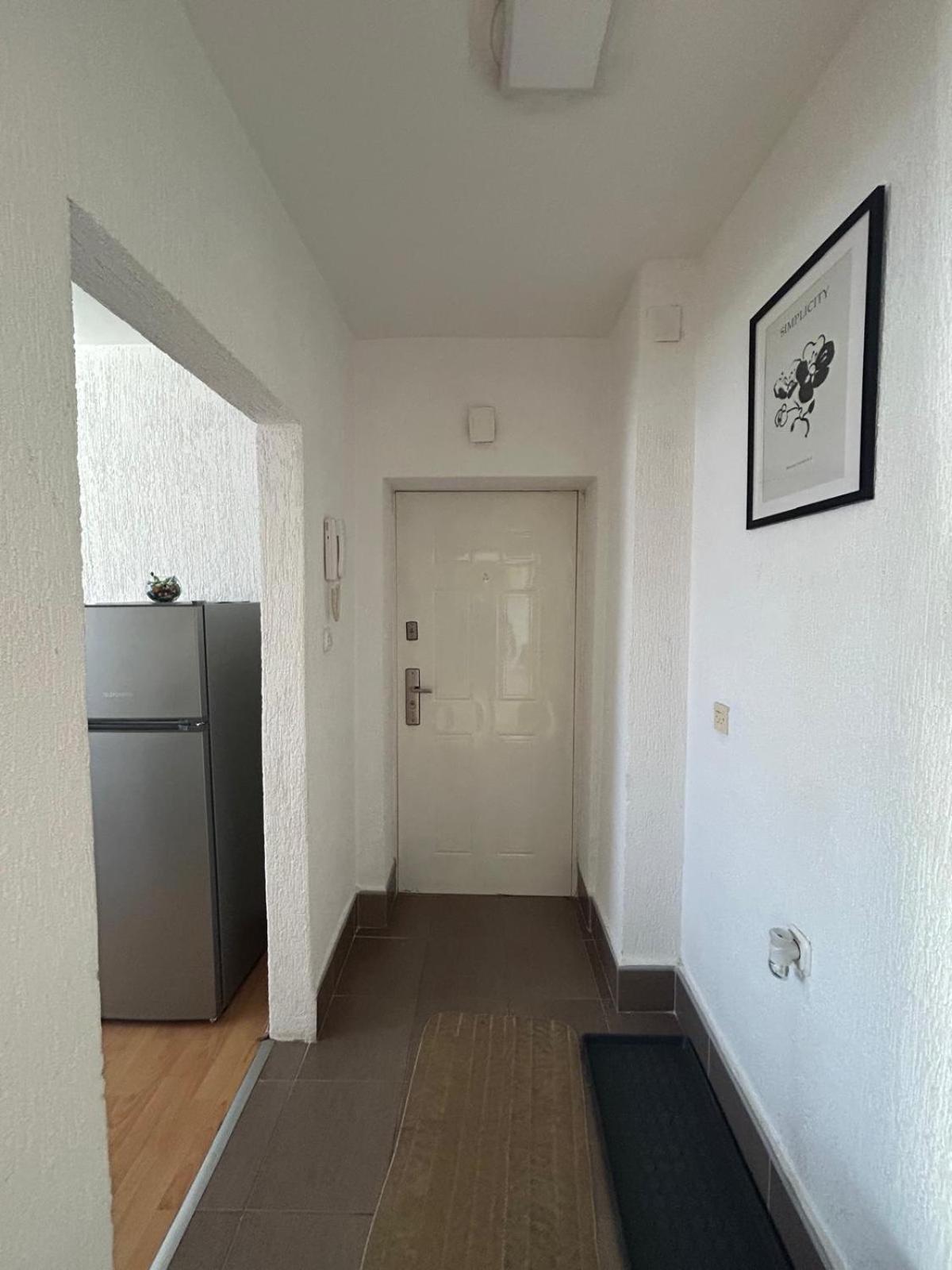 Cinema Vardar Apartment Skopje Esterno foto